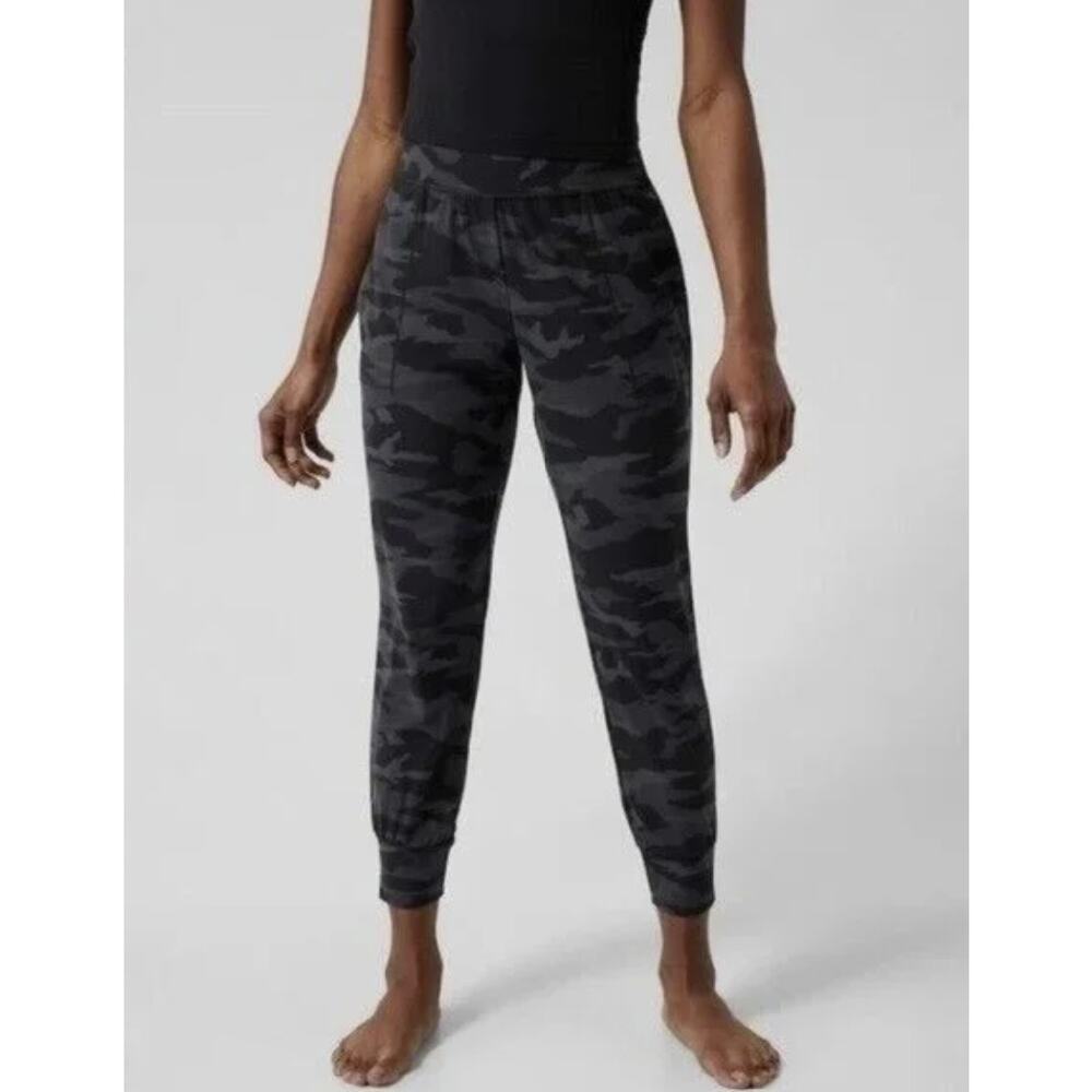 Athleta Salutation Jogger Camo Black‎ Gray Size XS